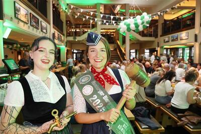 Brauerin Anna Clasen-Mellüh_Bierprinzessin Carina Dawert