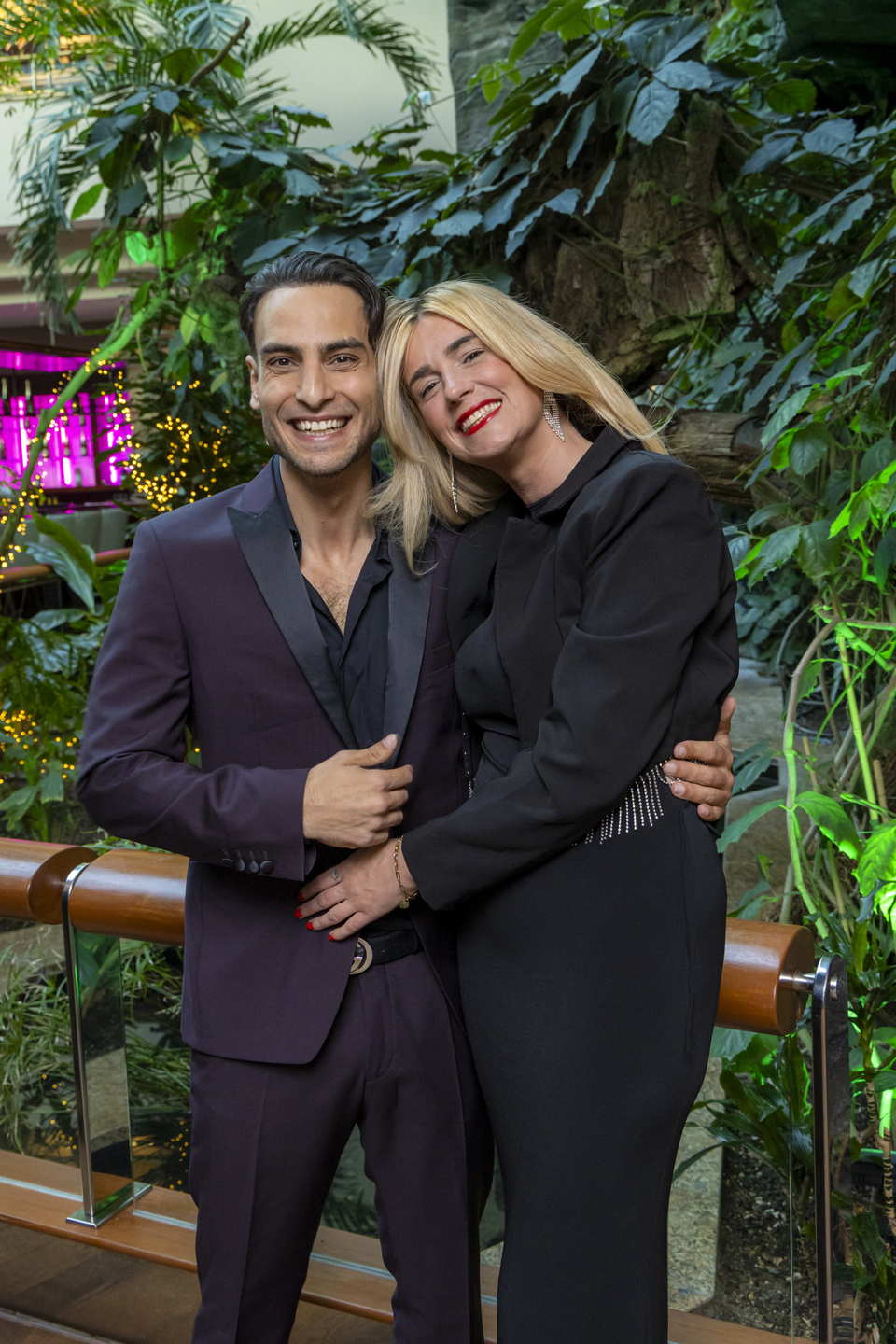 Timur Ülker mit Partnerin Caroline Steinhof