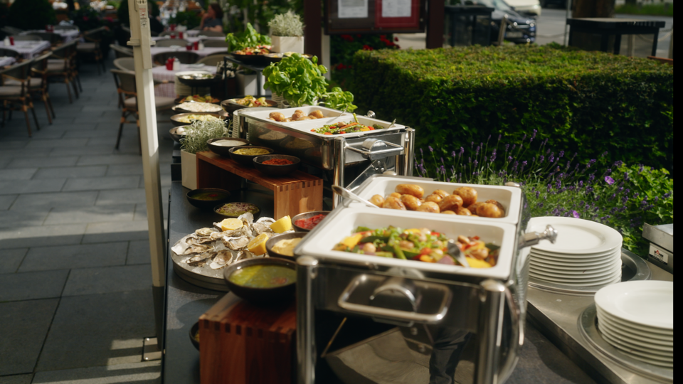 Brasserie Sunset-BBQ Bufett