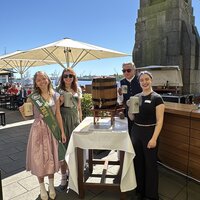 Bierkönigin, Bierprinzessin, Braumeister Hundt und Brauerin Clasen-Mellüh Bierkönigin, Bierprinzessin, Braumeister Hundt und Brauerin Clasen-Mellüh